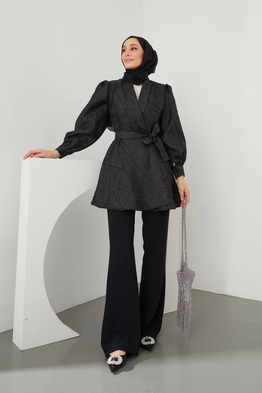 Lareen Jacquard Fabric Top - Black